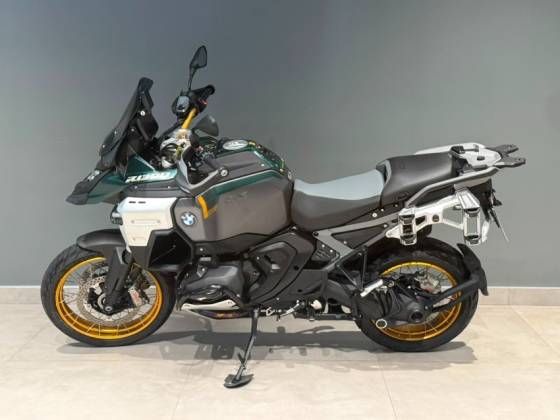 BMW R 1300 GS ADVENTURE BMW R 1300 GS ADVENTURE